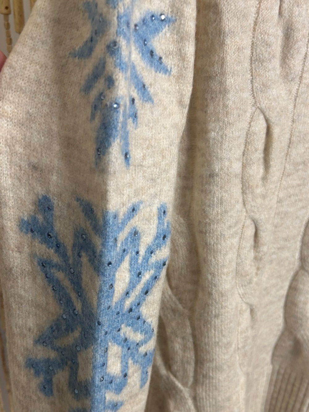 1. State Cream Cable-Knit Turtleneck Sweater with Blue Snowflake Sleeves - Picture 3 of 6